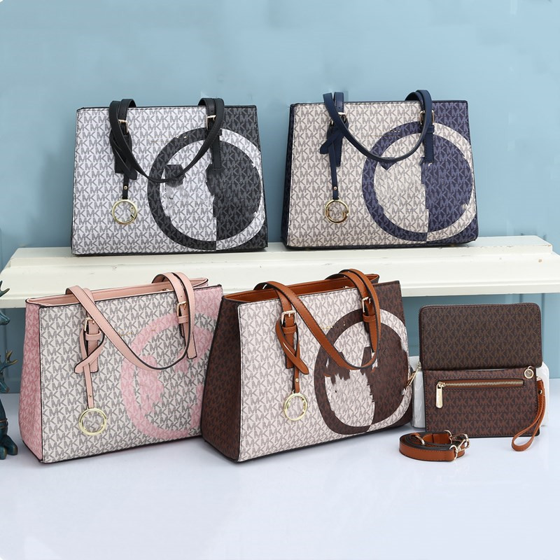 MICHAELS KOR 2022 Luxury Designers handbag Shoulder Bags top quality crossbody for Womens Leather bag 3 pieces 8048
MICHAELS KOR 2022 Luxury Designers handbag Shoulder Bags top quality crossbody for Womens Leather bag 3 pieces 8048