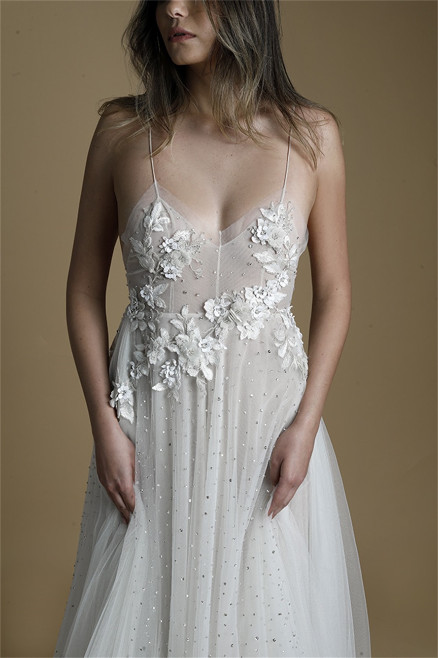 New Liz Martinez Wedding Dresses Sexy Spaghetti Neck Sequins 3D Floral Appliques A Line Bridal Gowns Tulle Backless Wedding Dress