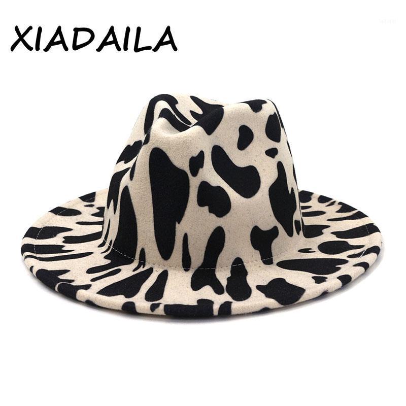 Simple Unisex Flat Brim Wool Felt Jazz Fedora Hats Men Women Leopard Grain Leather Band Decor Trilby Panama Formal Hats1, C style
Simple Unisex Flat Brim Wool Felt Jazz Fedora Hats Men Women Leopard Grain Leather Band Decor Trilby Panama Formal Hats1, C style