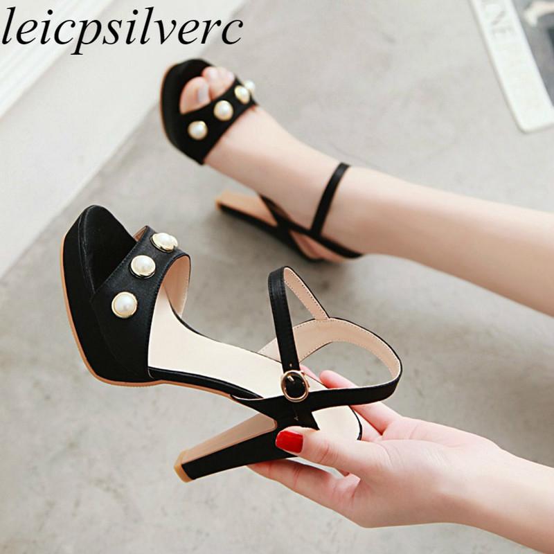 Women's Sandals Super High Heel Buckle Peep Toe Platform Pearl Pu Ankle Strap 2020 New Sexy Fashion Party Black Beige Size 34-43
Women's Sandals Super High Heel Buckle Peep Toe Platform Pearl Pu Ankle Strap 2020 New Sexy Fashion Party Black Beige Size 34-43