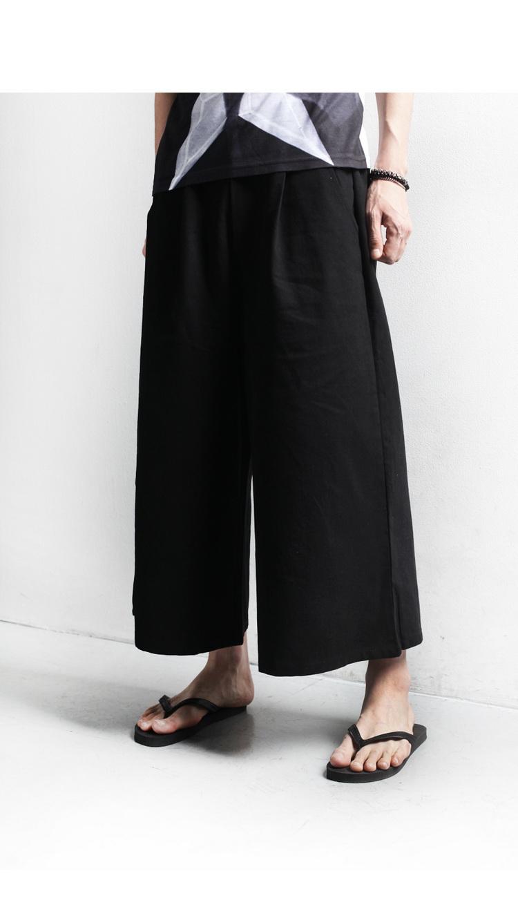 Summer dark Yamamoto hairstylist skirt pants Korean men' loose wide leg pants DJ night club trendy men' Capris, Black
Summer dark Yamamoto hairstylist skirt pants Korean men' loose wide leg pants DJ night club trendy men' Capris, Black