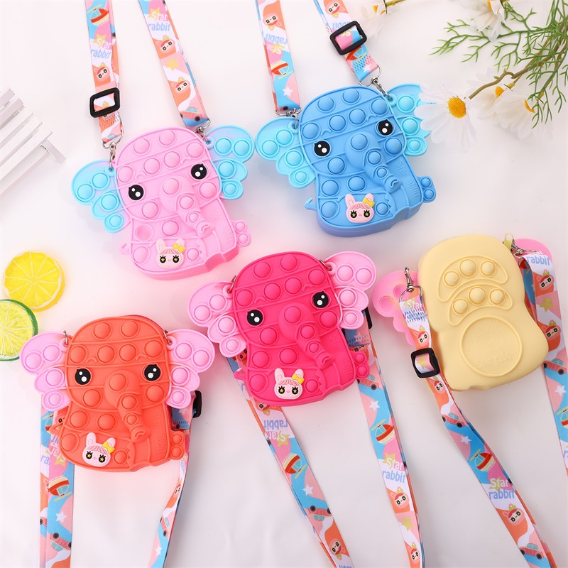 Creative Portable Silicone Elephant Shoulder Bag Bubble Pop Toy Finger Popping Simple Dimple Messenger Bags Decompression Push Game Crossbody Purse DHL Free
Creative Portable Silicone Elephant Shoulder Bag Bubble Pop Toy Finger Popping Simple Dimple Messenger Bags Decompression Push Game Crossbody Purse DHL Free