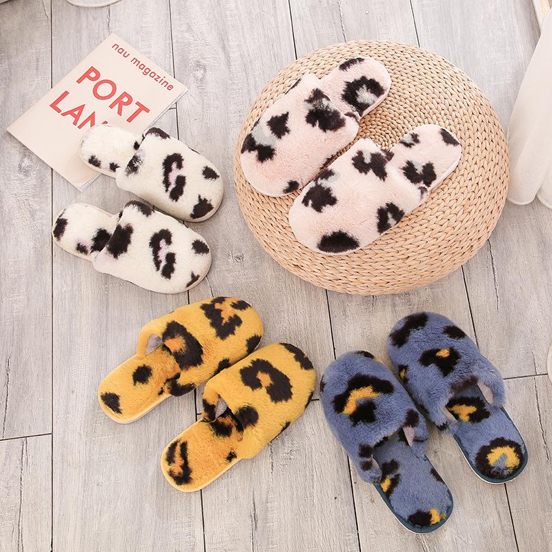 Autumn and Winter New Plush Slippers Interior Home Leisure Warm Non Slip Cotton Slippers Leopard Print Fluffy, Pink
Autumn and Winter New Plush Slippers Interior Home Leisure Warm Non Slip Cotton Slippers Leopard Print Fluffy, Pink