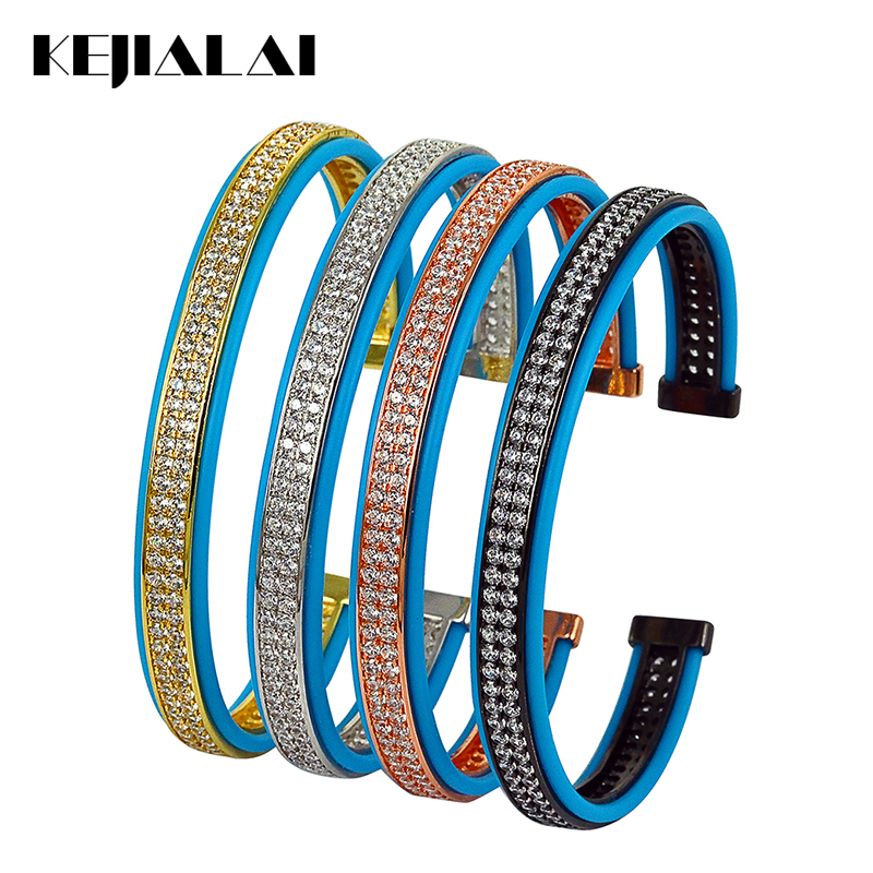 2020 Fashion Men Jewelry Leather Bangle High Quality Blue Genuine Leather Pave with Double Lines Clear Zirconia Cuff Adjustable 
2020 Fashion Men Jewelry Leather Bangle High Quality Blue Genuine Leather Pave with Double Lines Clear Zirconia Cuff Adjustable