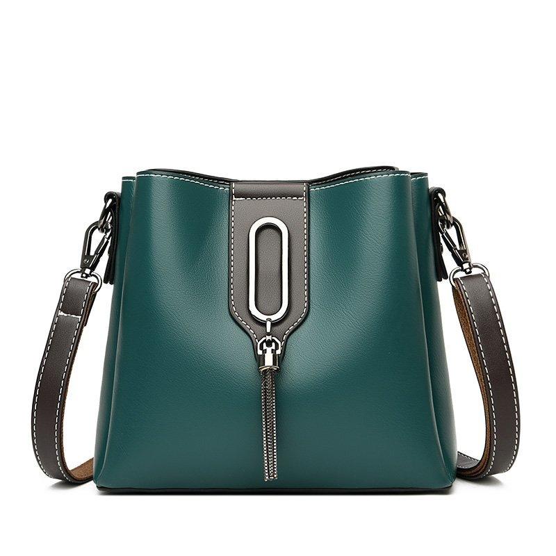 Crossbody Bag For Women Shoulder Bag new Designer Women bags Luxury PU Leather Bucket Handbags, Black
Crossbody Bag For Women Shoulder Bag new Designer Women bags Luxury PU Leather Bucket Handbags, Black