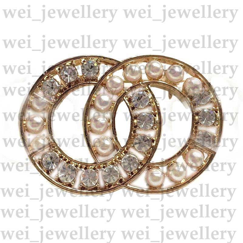 New Fashion Designer Brooch Crystal Diamond Brooch Pins Women Designer Jewelry Clothing Suits Brooches with box
New Fashion Designer Brooch Crystal Diamond Brooch Pins Women Designer Jewelry Clothing Suits Brooches with box