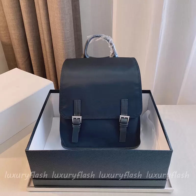 Luxurys Retro Trend Nylon Backpack Fashionable and Practical Drawstring Design Bag Unisex Designer All-match Backpacks Handbag Wholesale, Box(not sold separated)
Luxurys Retro Trend Nylon Backpack Fashionable and Practical Drawstring Design Bag Unisex Designer All-match Backpacks Handbag Wholesale, Box(not sold separated)