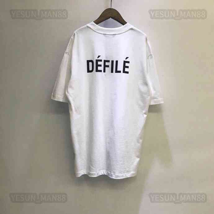 Designer Luxury Summer Balencaigas Classic Letter Defil Printed T Shirt Fashion Mens And Womens Couple Loose Short Sleeve Tee, 22
Designer Luxury Summer Balencaigas Classic Letter Defil Printed T Shirt Fashion Mens And Womens Couple Loose Short Sleeve Tee, 22