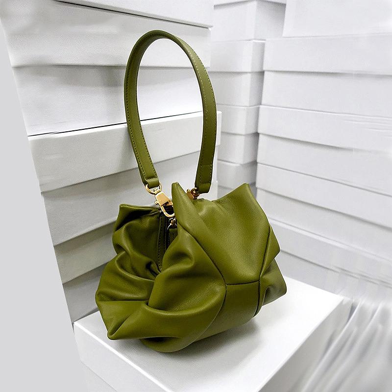 Solid Color PU Leather Pleated Hobos Cloud Shoulder Bags For Women 2021 Fashion Handbags Female Travel Luxury Bag, Black
Solid Color PU Leather Pleated Hobos Cloud Shoulder Bags For Women 2021 Fashion Handbags Female Travel Luxury Bag, Black
