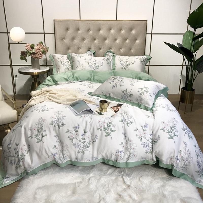 TUTUBIRD 100% bamboo fiber bedding set Europeanstyle satin silk feeling forest floral soft bedlinen duvet cover bedspread1
TUTUBIRD 100% bamboo fiber bedding set Europeanstyle satin silk feeling forest floral soft bedlinen duvet cover bedspread1