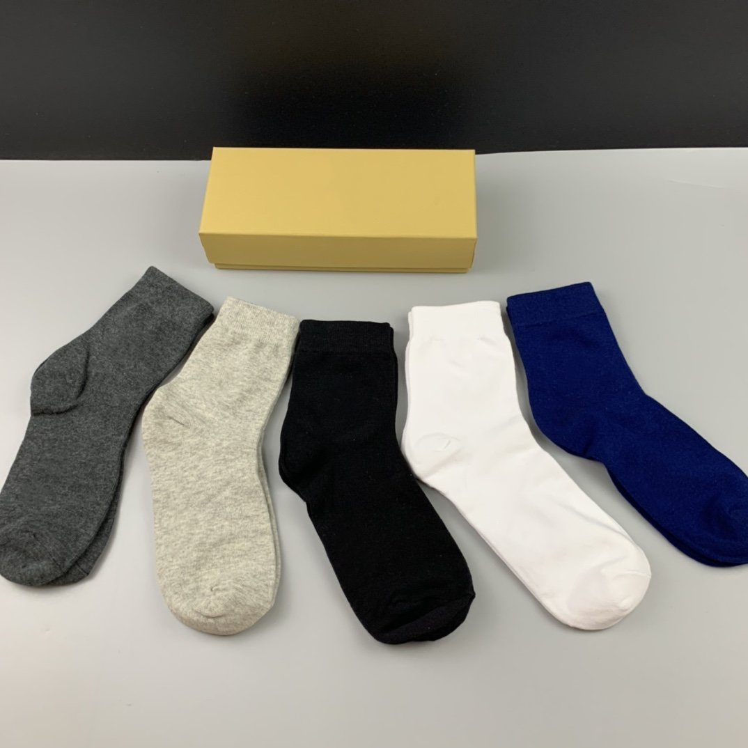 Mens socks 1 box = 5 pairs Gentleman's formal gift sock mid-length solid color wear-resistant soft men and women's cotton wholesale Please contact me for more styles, Multi
Mens socks 1 box = 5 pairs Gentleman's formal gift sock mid-length solid color wear-resistant soft men and women's cotton wholesale Please contact me for more styles, Multi