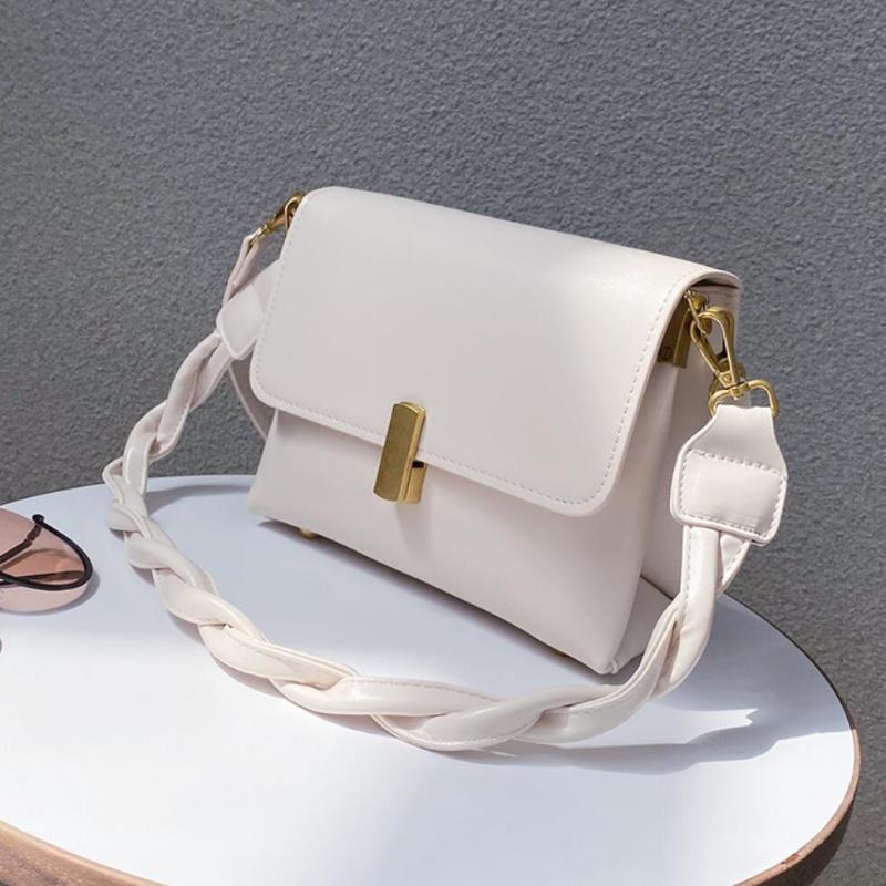 Solid color Square Crossbody bag 2021 New Quality Leather Women's Designer Handbag Weave Shoulder strap Shoulder Messenger Bag, Black
Solid color Square Crossbody bag 2021 New Quality Leather Women's Designer Handbag Weave Shoulder strap Shoulder Messenger Bag, Black