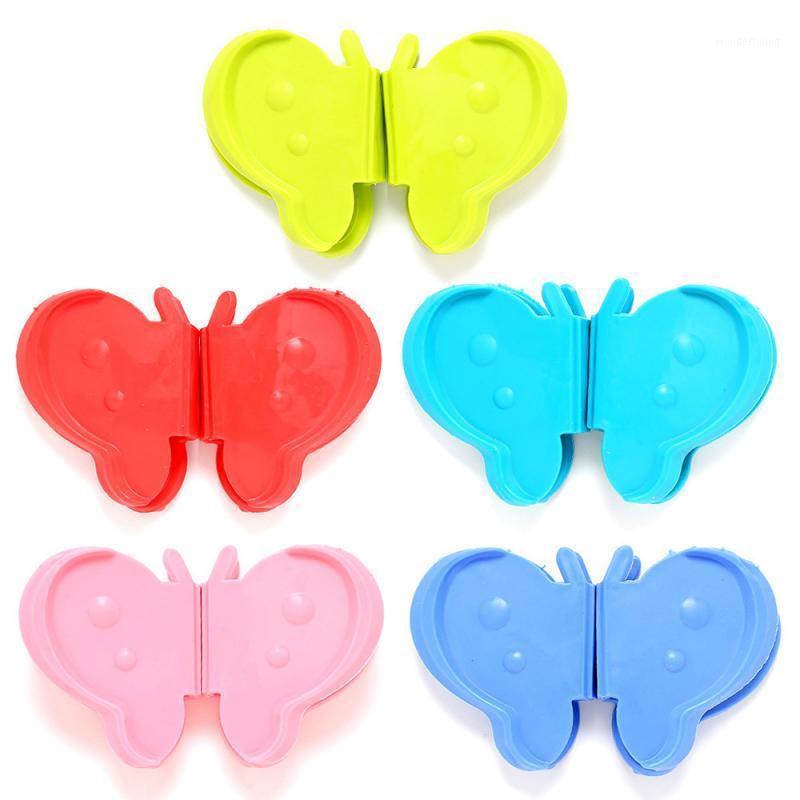 2pcs Hot Plate Clip Creative Butterfly Kitchen Silicone Insulation Against Hot Plate Clip With Magnet Protects Hands Take Bowl1
2pcs Hot Plate Clip Creative Butterfly Kitchen Silicone Insulation Against Hot Plate Clip With Magnet Protects Hands Take Bowl1