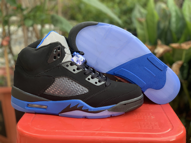 5 Moonlight Raging Bull Red 2021 What The Men's Sports Basketball Shoes 5s Fire Red White Stealth Alternate Grape Anthracite Quai 54 Blue Suede sneaker trainer
5 Moonlight Raging Bull Red 2021 What The Men's Sports Basketball Shoes 5s Fire Red White Stealth Alternate Grape Anthracite Quai 54 Blue Suede sneaker trainer