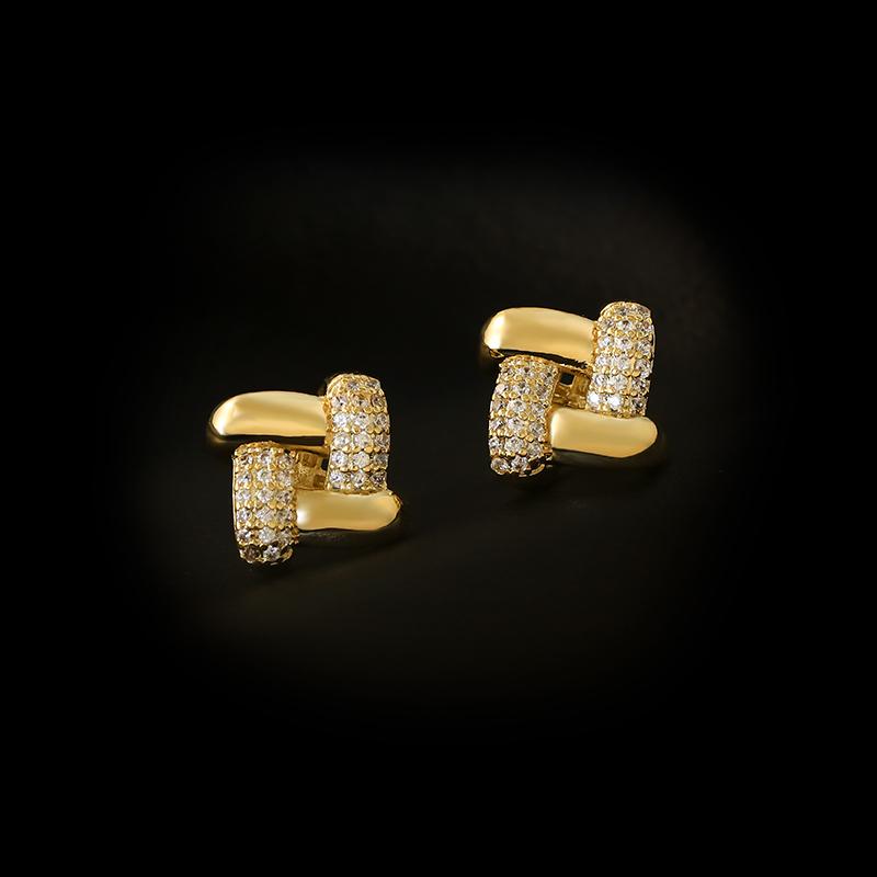 Stud Simple Gold Geometric Elements Metal Zircon Earrings For Woman 2021 Fashion Korean Jewelry Luxury Party Exquisite Earring, Golden;silver
Stud Simple Gold Geometric Elements Metal Zircon Earrings For Woman 2021 Fashion Korean Jewelry Luxury Party Exquisite Earring, Golden;silver