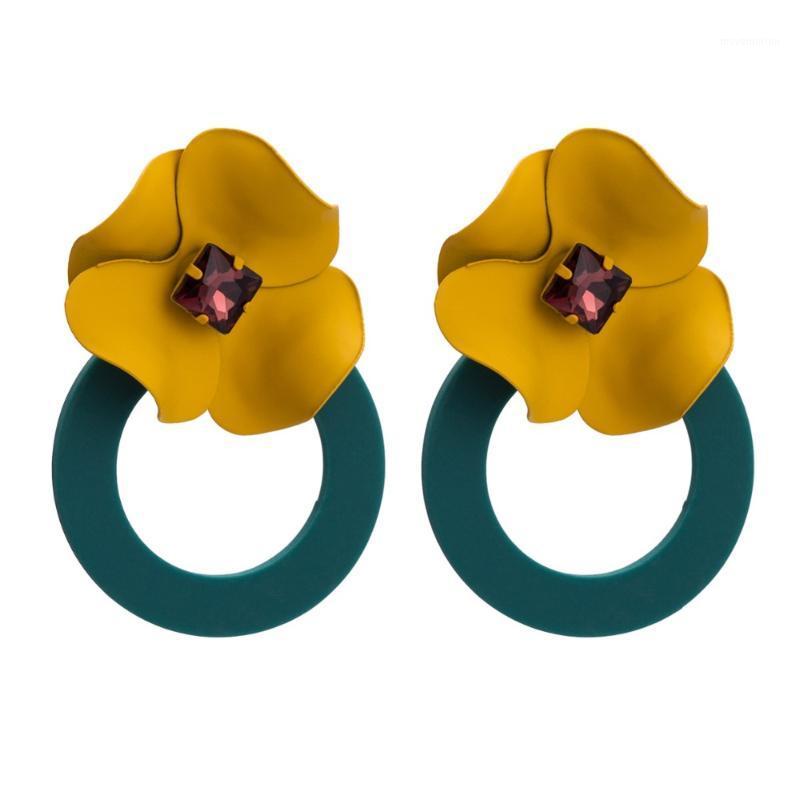 2020 New Spring Fashion Jewelry Alloy Acrylic Big Flower with Circle Earrings Statement Drop Earrings for Women Pendientes1
2020 New Spring Fashion Jewelry Alloy Acrylic Big Flower with Circle Earrings Statement Drop Earrings for Women Pendientes1