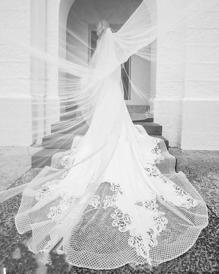 Sexy Long Train Mermaid Wedding Dresses Off The Shoulder Lace Appliques Pearls Beaded Backless Chapel Length Custom Plus Size Bridal Gowns