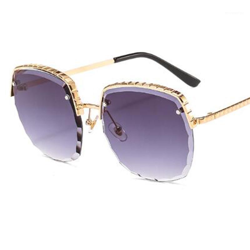 2020 Colorful Round Sunglasses Womans fashion Metal designer brand men shades Summer Outdoor UV400 Eyewear Female zonnebril dame1 
2020 Colorful Round Sunglasses Womans fashion Metal designer brand men shades Summer Outdoor UV400 Eyewear Female zonnebril dame1