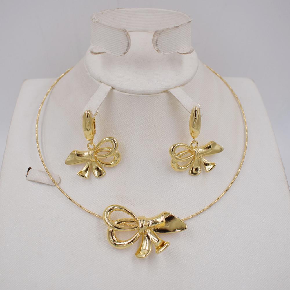 High Quality Ltaly 750 Jewelry Set For women butterfly Design Necklace Stud Chocker Earrings Gold Color Earrings Party Jewelry 201130, Black
High Quality Ltaly 750 Jewelry Set For women butterfly Design Necklace Stud Chocker Earrings Gold Color Earrings Party Jewelry 201130, Black