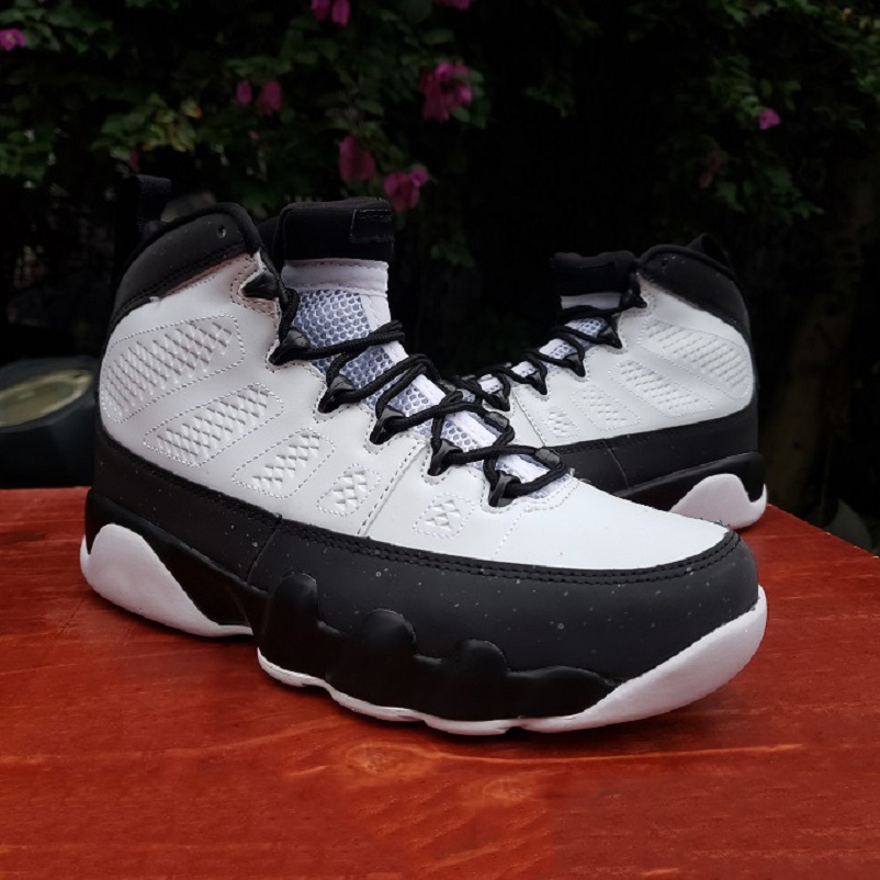 Handsome University Blue 9 Mens basketball shoes CT8019-140 UNC IX 9s reflective high cut men trainers outdoor sports sneakers US7-13, White;red
Handsome University Blue 9 Mens basketball shoes CT8019-140 UNC IX 9s reflective high cut men trainers outdoor sports sneakers US7-13, White;red
