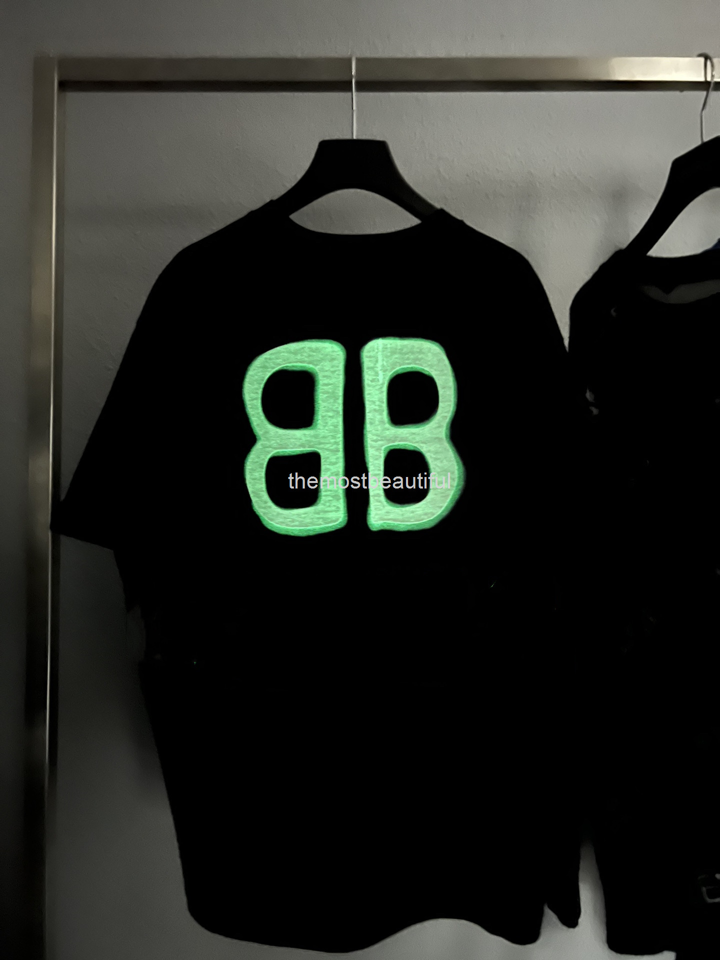 Women's T-Shirt Spring and summer high version b home back BB graffiti Pullover round neck loose casual men's women's same T-shirt short sleeve, 2# packing bag
Women's T-Shirt Spring and summer high version b home back BB graffiti Pullover round neck loose casual men's women's same T-shirt short sleeve, 2# packing bag