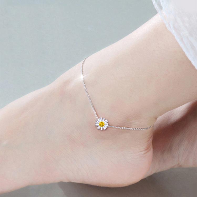 2020 Women Anklets Simple Heart Barefoot Crochet Sandals Foot daisy Jewelry Foot Legs Bracelet Anklets Simple Style
2020 Women Anklets Simple Heart Barefoot Crochet Sandals Foot daisy Jewelry Foot Legs Bracelet Anklets Simple Style