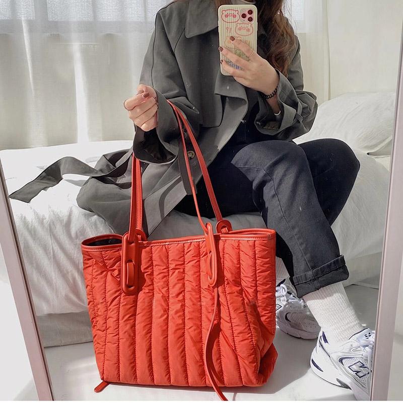Fashion Large Women Handbag Soft Space Fluffy Cotton Padded High Quality Shoulder Bags Female, Black
Fashion Large Women Handbag Soft Space Fluffy Cotton Padded High Quality Shoulder Bags Female, Black