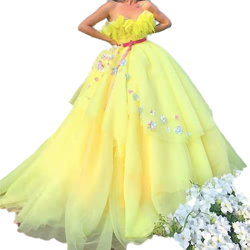 Pretty Yellow Feather Quinceanera Dresses For Girls Flowers Appliques Sweetheart Sleeveless Long Sweet 16 Dresses quinceañera Vestidos De Xv Años 2022