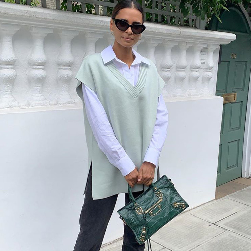 2021 Autumn Winter Women New Arrival Solid Pullovers Warm Sleeveless V-neck Vintage Tops Lady Sweater Vest 9fcg
2021 Autumn Winter Women New Arrival Solid Pullovers Warm Sleeveless V-neck Vintage Tops Lady Sweater Vest 9fcg