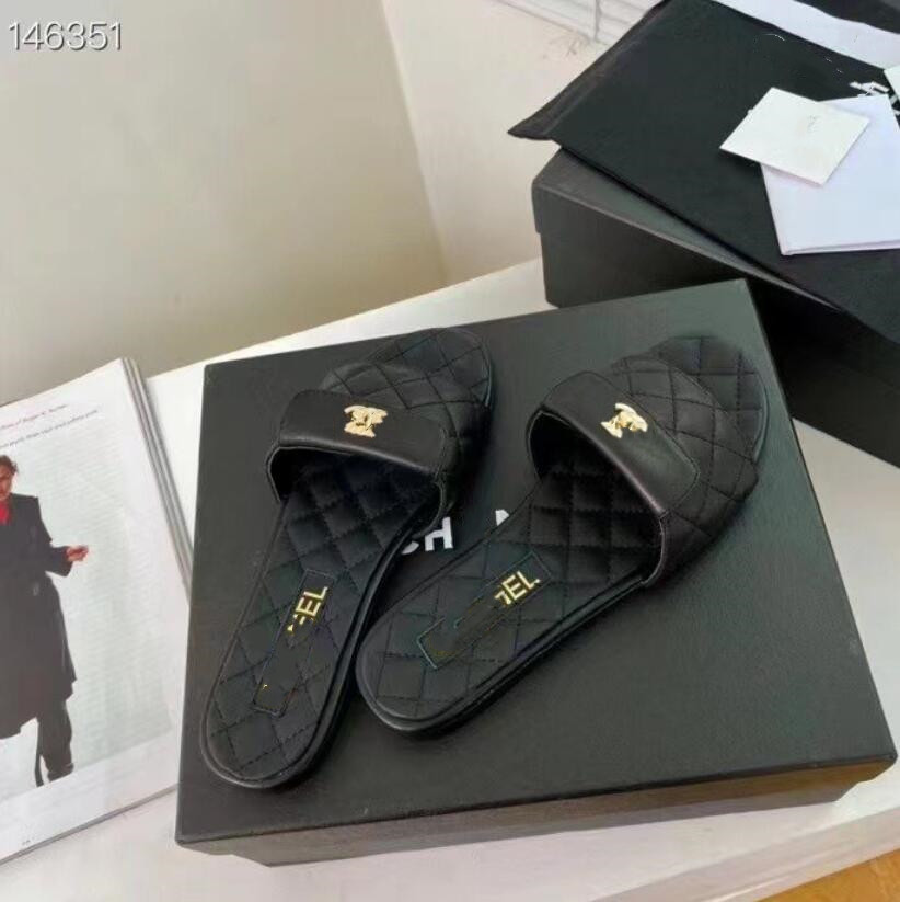Woman slippers top quality ladies sandals summer fashion jelly slip high heel luxury casual women's leather letters beach shoes, Box
Woman slippers top quality ladies sandals summer fashion jelly slip high heel luxury casual women's leather letters beach shoes, Box