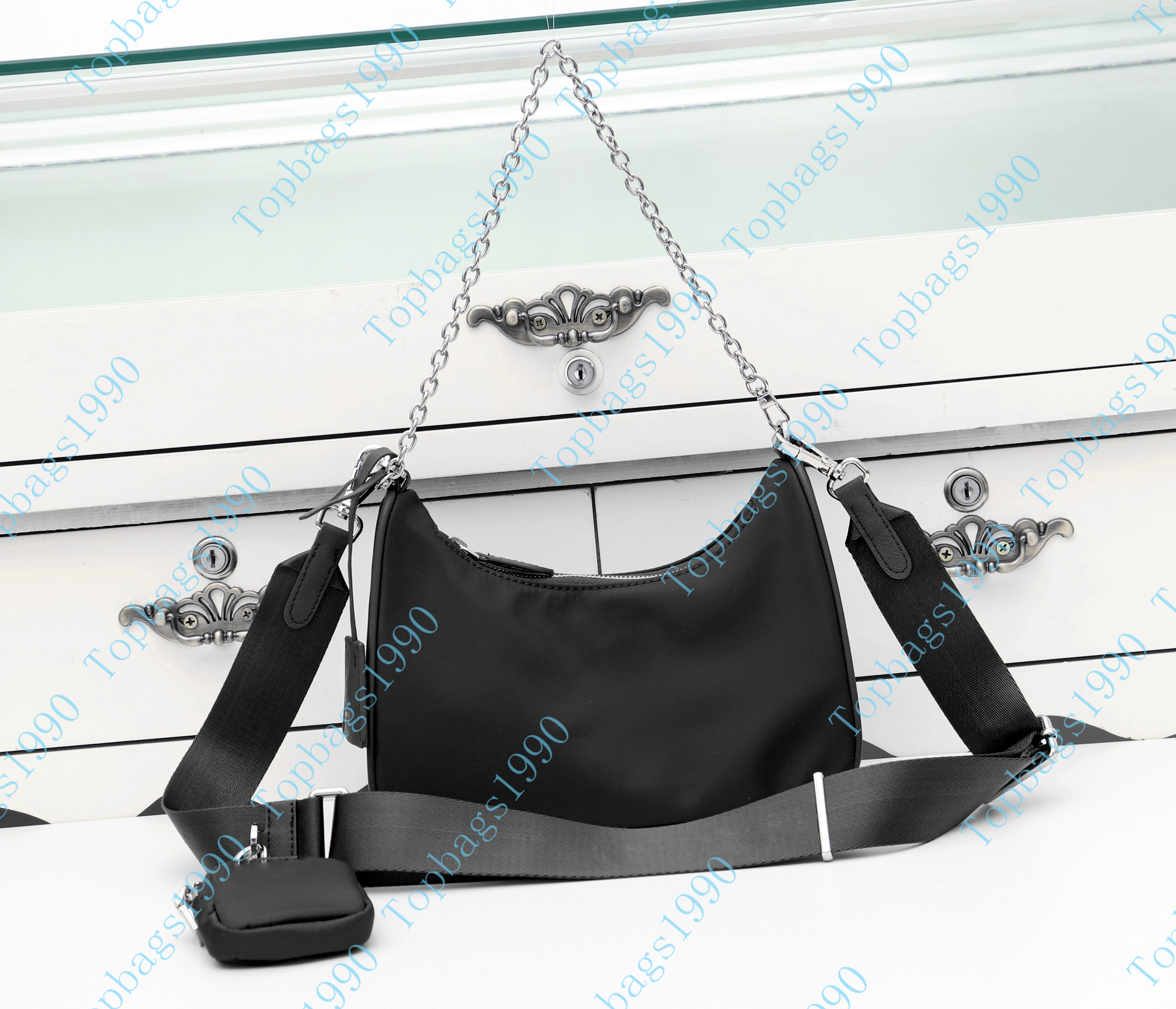 Wholesale Nylon bag come with box Chains Handbags women shoulder bag for women Chest pack lady Tote purse messenger bag handbags
Wholesale Nylon bag come with box Chains Handbags women shoulder bag for women Chest pack lady Tote purse messenger bag handbags