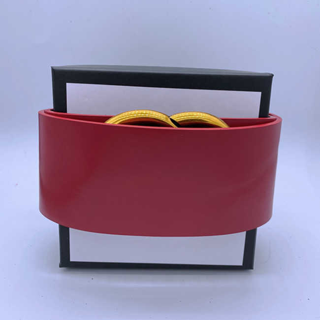 12 Color Width 7CM 2021 Belts For Evening Dresses Fashion men women belt Big gold buckle genuine leather classic ceinture size 90-125CM, Black;brown
12 Color Width 7CM 2021 Belts For Evening Dresses Fashion men women belt Big gold buckle genuine leather classic ceinture size 90-125CM, Black;brown