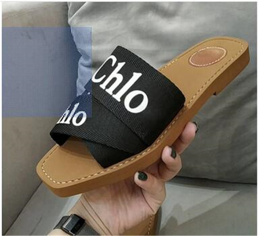 2020 Newest Branded Women Woody Mules Fflat Slipper Deisgner Lady Lettering Fabric Outdoor Leather Sole Slide Sandal, Black
2020 Newest Branded Women Woody Mules Fflat Slipper Deisgner Lady Lettering Fabric Outdoor Leather Sole Slide Sandal, Black
