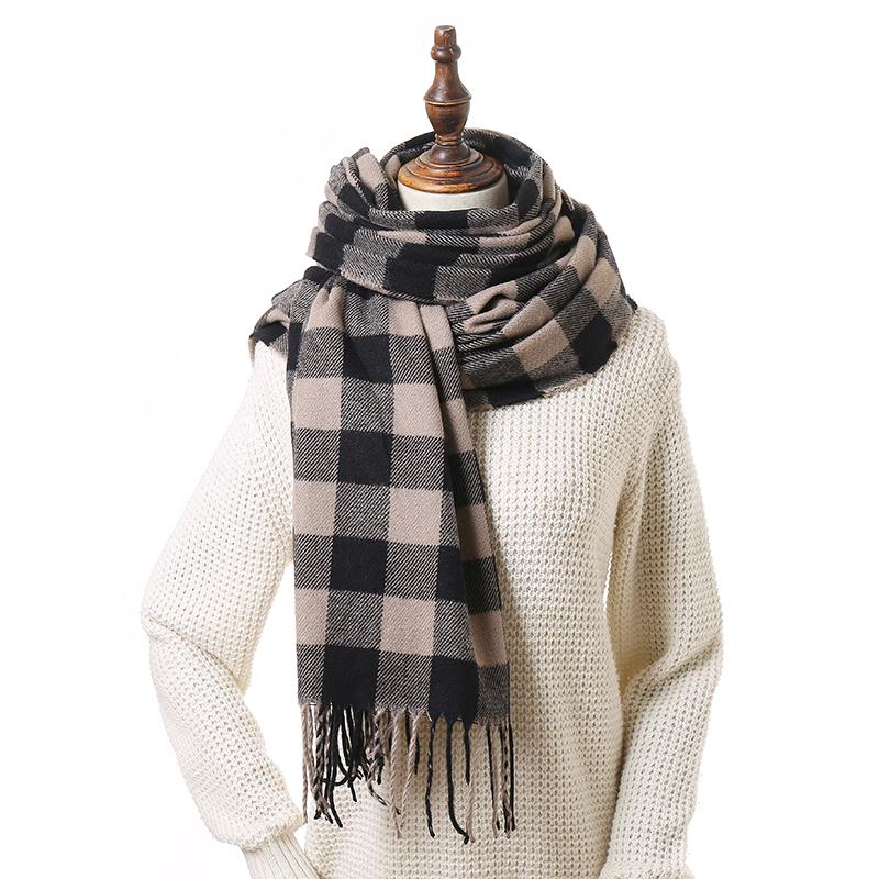 2020 Women Warm classic lattice Scarves Fashion Casual Scarfs popular Cashmere Couple scarf Plaid Winter Men's business Scarf
2020 Women Warm classic lattice Scarves Fashion Casual Scarfs popular Cashmere Couple scarf Plaid Winter Men's business Scarf