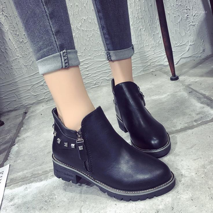 Flat women's booties 2020 new autumn and winter fashion boots students wild Korean version of the round head women's boots1, Black
Flat women's booties 2020 new autumn and winter fashion boots students wild Korean version of the round head women's boots1, Black