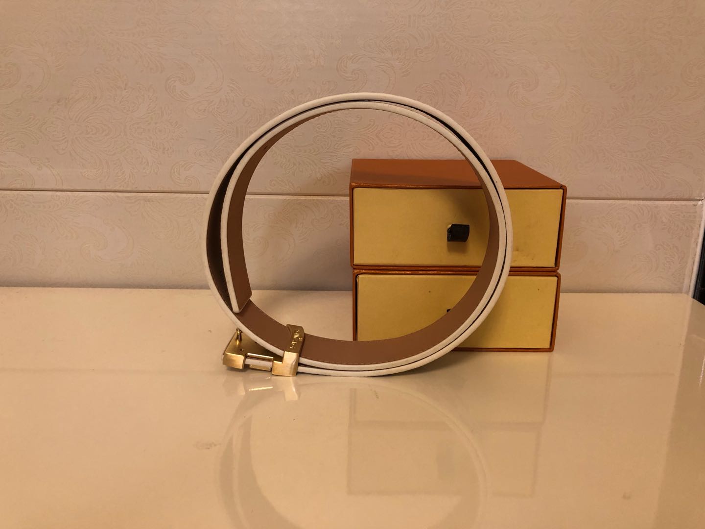 Classic Business Belts Designer Belt Fashion Men Black Belts Women Big Gold Buckle Smooth Buckle Width 3.8cm metal buckle N81, Black;brown
Classic Business Belts Designer Belt Fashion Men Black Belts Women Big Gold Buckle Smooth Buckle Width 3.8cm metal buckle N81, Black;brown