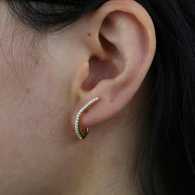 2021 Unique Design 5A CZ Bar Stud 925 Sterling Silver Anti Allergy Lovely Curved Bar Simple Geometric CZ Earring For Women Girls
2021 Unique Design 5A CZ Bar Stud 925 Sterling Silver Anti Allergy Lovely Curved Bar Simple Geometric CZ Earring For Women Girls
