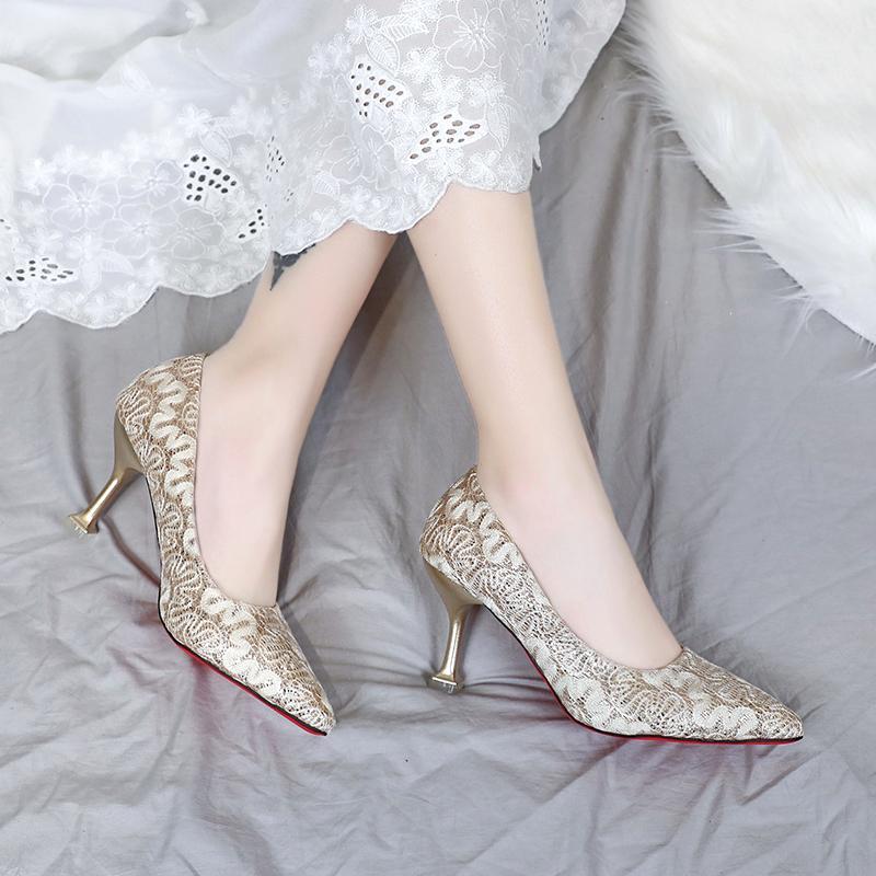 2020 new red pointed shallow mouth stiletto boat shoes fashion comfortable lace high heels bridesmaid shoes.1, Gold
2020 new red pointed shallow mouth stiletto boat shoes fashion comfortable lace high heels bridesmaid shoes.1, Gold