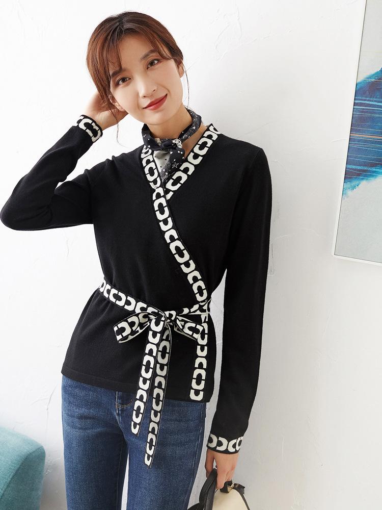 New waist shows thin cardigan long sleeve V neck outer sweater women knitting autumn and winter, Black
New waist shows thin cardigan long sleeve V neck outer sweater women knitting autumn and winter, Black