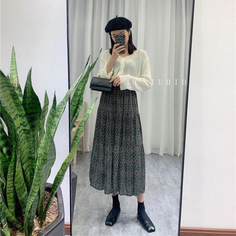 2020 Autumn & Winter New Arrival High Waist Slim Casual Chiffon A-line Long Skirt Retro Floral Elastic Waist Skirt Free Shipping, Green
2020 Autumn & Winter New Arrival High Waist Slim Casual Chiffon A-line Long Skirt Retro Floral Elastic Waist Skirt Free Shipping, Green