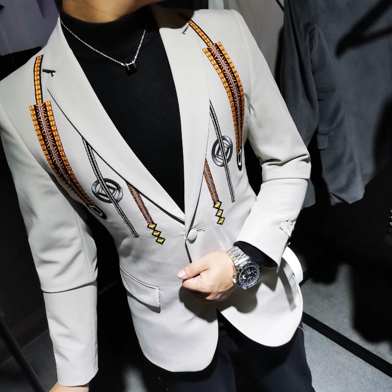 High Quality Bohemian Embroidery Blazer Men Designer Unique Pattern Blazer Men homme Party Stage Fashion Suit Jacket, Apricot
High Quality Bohemian Embroidery Blazer Men Designer Unique Pattern Blazer Men homme Party Stage Fashion Suit Jacket, Apricot