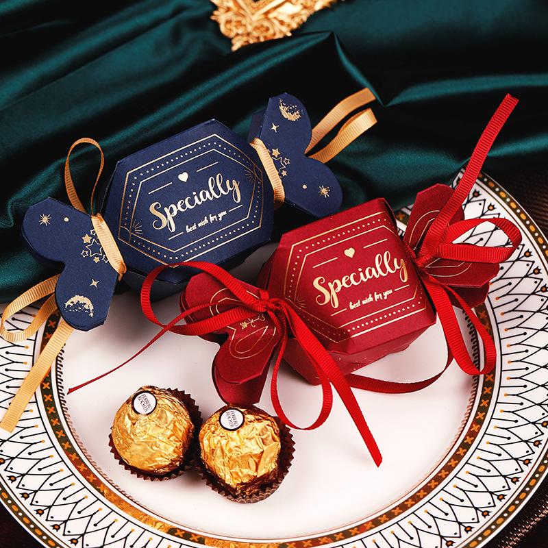 2021 New Fishtail Candy Box Wedding Gift for Guests Souvenirs Wedding Party Supplies Favors Candy Box Packaging Bags
2021 New Fishtail Candy Box Wedding Gift for Guests Souvenirs Wedding Party Supplies Favors Candy Box Packaging Bags
