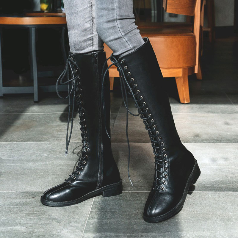 2020 NEW fashion women winter cross tied boots leather zip round toe square heel riding motorcycle boots lace-up mid-calf, Black
2020 NEW fashion women winter cross tied boots leather zip round toe square heel riding motorcycle boots lace-up mid-calf, Black
