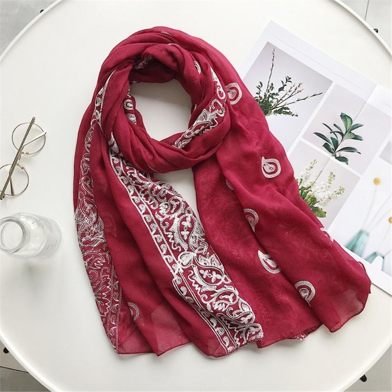 Women Scarf Cotton Linen Casual Embroidery Shawl wrap Letters Tour Air conditioner Sunscreen Autumn Accessories
Women Scarf Cotton Linen Casual Embroidery Shawl wrap Letters Tour Air conditioner Sunscreen Autumn Accessories