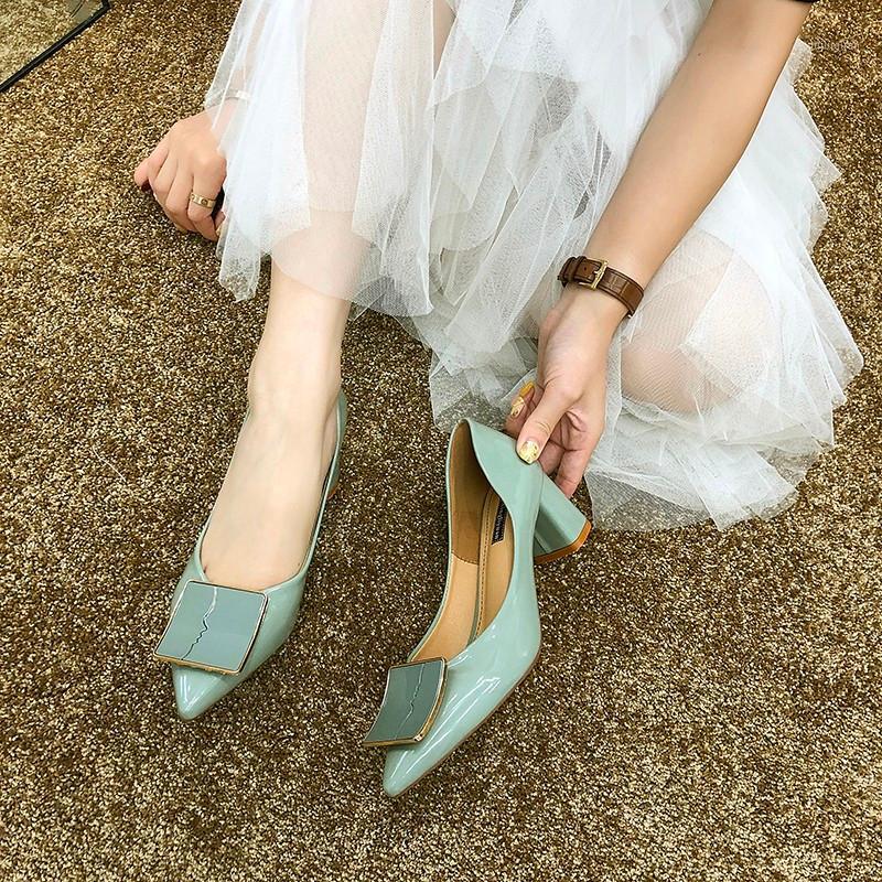 High heel women thick heels 2020 new Korean version of pointed shallow mouth women's shoes fashion temperament wild shoes1, Beige
High heel women thick heels 2020 new Korean version of pointed shallow mouth women's shoes fashion temperament wild shoes1, Beige