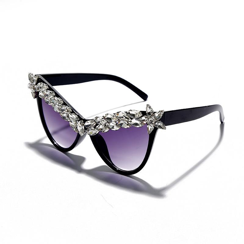 Retro Oversized Cat Eye Sunglasses Women 2021 Luxury Rhinstone Sun Glasses Ladies Gradient Gray Lens Eyeglasses Black Shades
Retro Oversized Cat Eye Sunglasses Women 2021 Luxury Rhinstone Sun Glasses Ladies Gradient Gray Lens Eyeglasses Black Shades