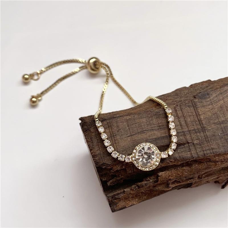 New Fashion Trend Crystal Bracelet For Women Girls Simple Style Gold Color Bangles Jewelry Best Friend Birthday Gifts
New Fashion Trend Crystal Bracelet For Women Girls Simple Style Gold Color Bangles Jewelry Best Friend Birthday Gifts