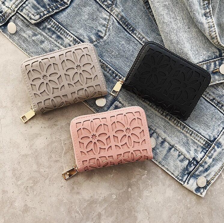 Factory wholesale women bag small fresh hollow womens short card package multifunctional leather wallet mini hollows organ coin purse, Grey(boutique box)
Factory wholesale women bag small fresh hollow womens short card package multifunctional leather wallet mini hollows organ coin purse, Grey(boutique box)