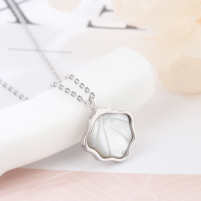 2020New love pearl starry sky moon gemstone pendant diamond necklace clavicle female rose gold gift for lover girlfriend
2020New love pearl starry sky moon gemstone pendant diamond necklace clavicle female rose gold gift for lover girlfriend