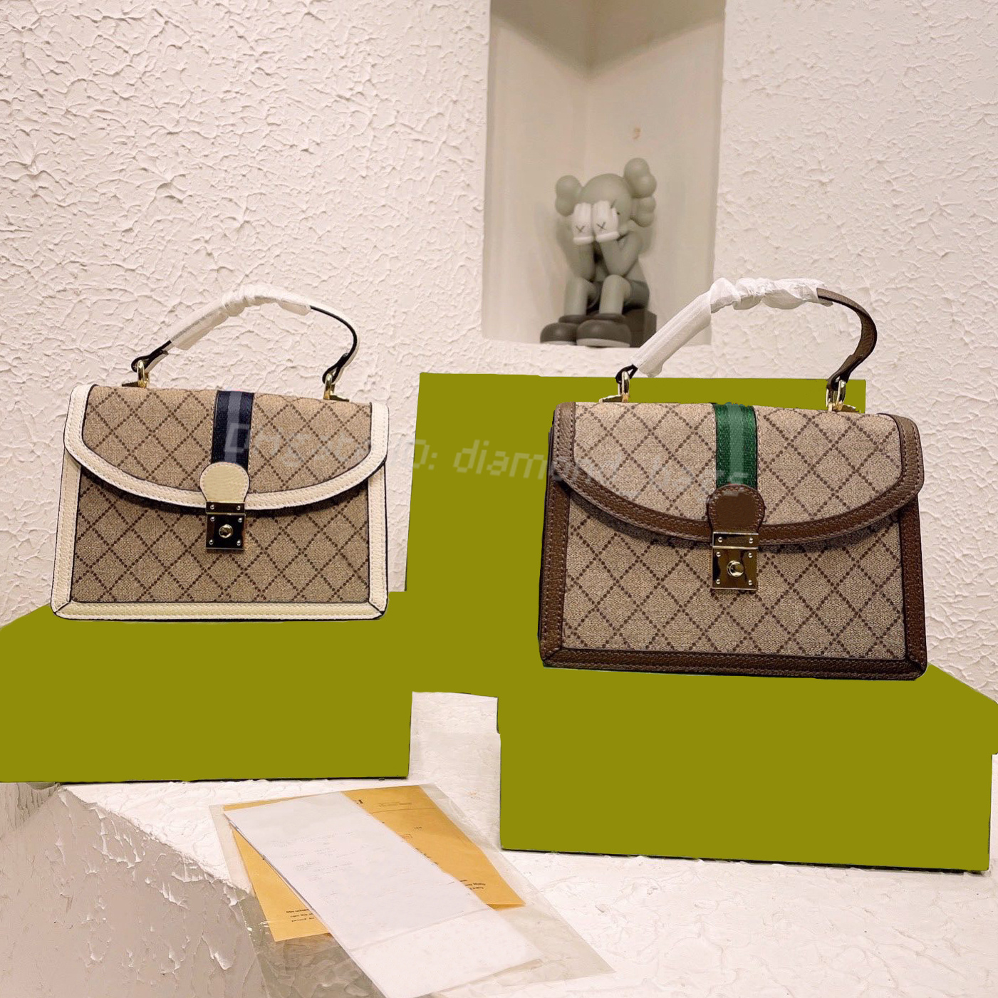 Designer Square vintage totes crossbody women handbag classic logo clutch detachable belt wallet lady luxury bags casual versatile handbags shopping coin purses, White 24cm
Designer Square vintage totes crossbody women handbag classic logo clutch detachable belt wallet lady luxury bags casual versatile handbags shopping coin purses, White 24cm